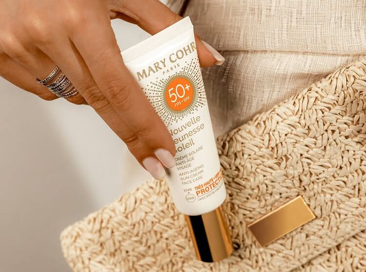 【紫外線からお肌を守るサンケア クリーム】by 岩田屋本店